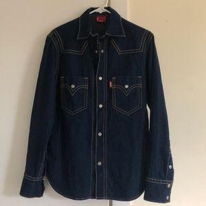 LEVI’S jean jacket
